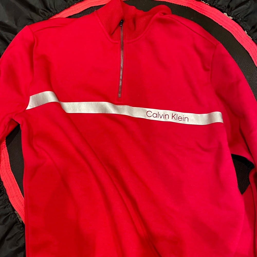 Calvin Klein Men’s quarter zip sweatshirt